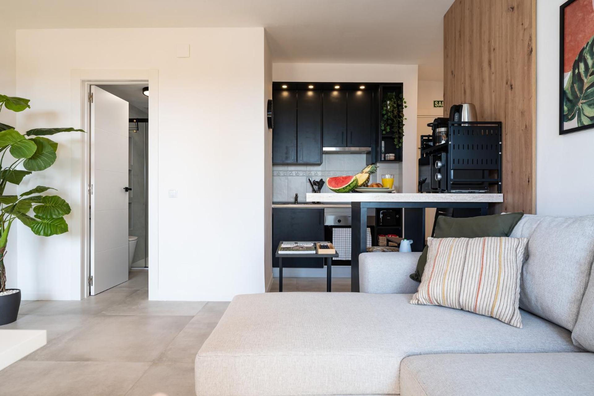 Brandnew Beachapartment - 2 Minutes Walking Distance To Beachside Aguadulce  Bagian luar foto